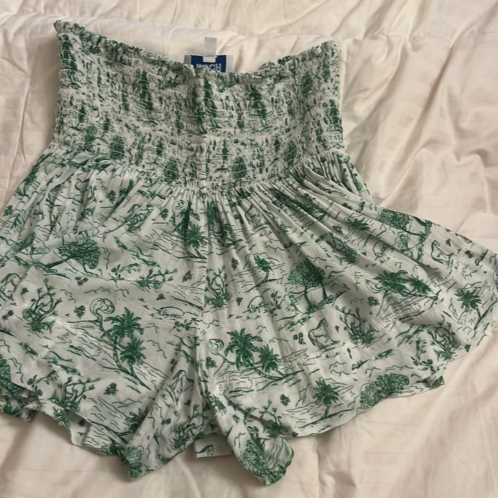 Koch size small Shorts Green Print